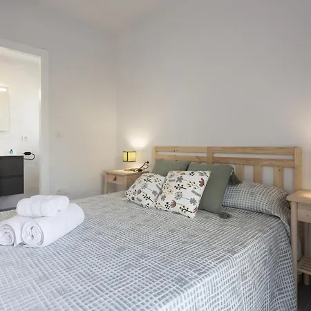 Apartment At Gregal I Piles